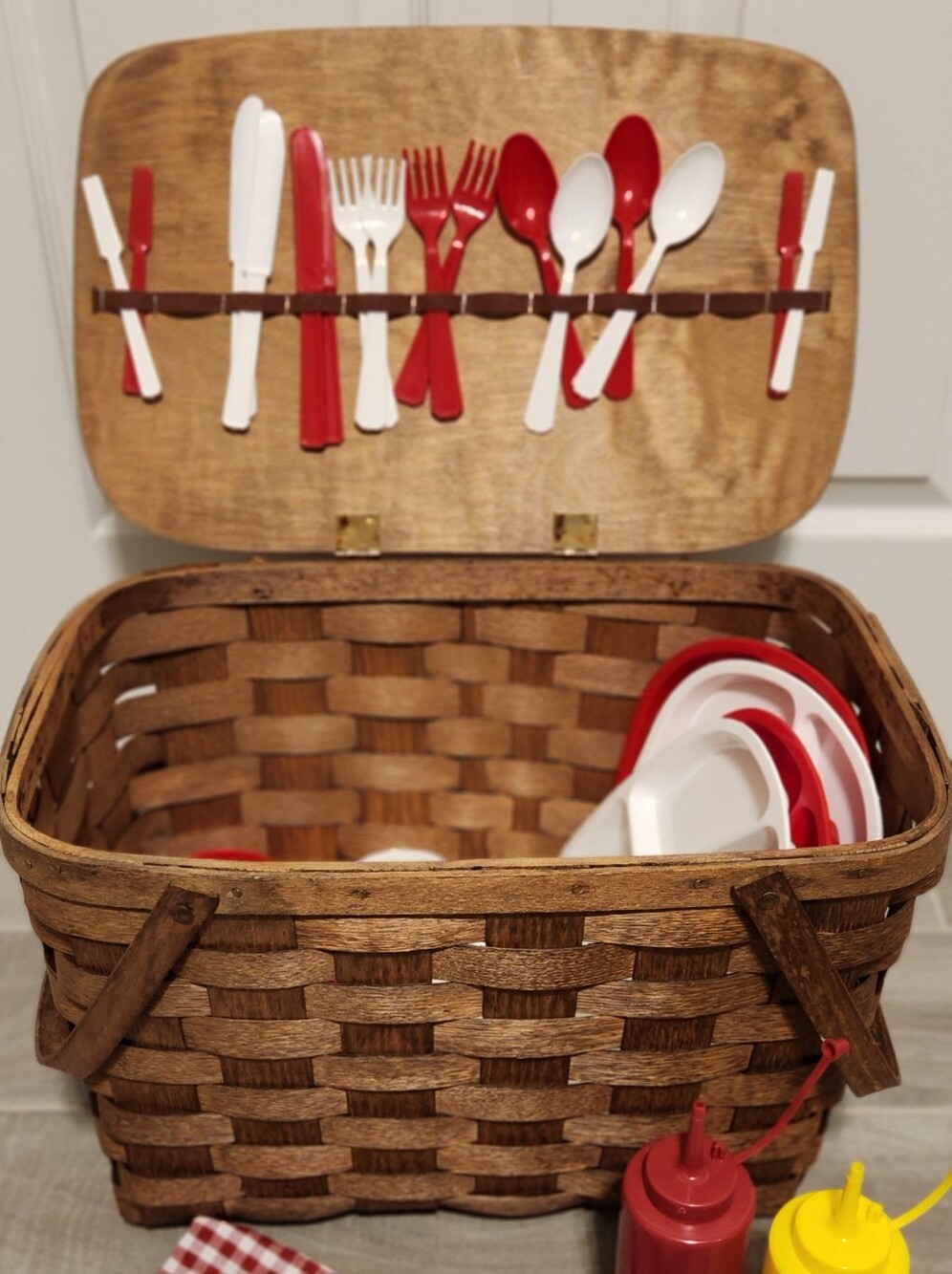 1960s Woven Picnic Basket with Red and White Picnicware